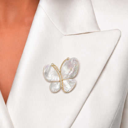 Broszka motyl z masą perłową złota elegancka ozdoba do marynarki