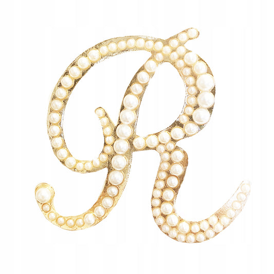 Złota litera R broszka z perłami
