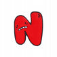Litera N z zatroskaną minką - czerwona przypinka