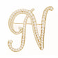 Złota litera N broszka z perłami